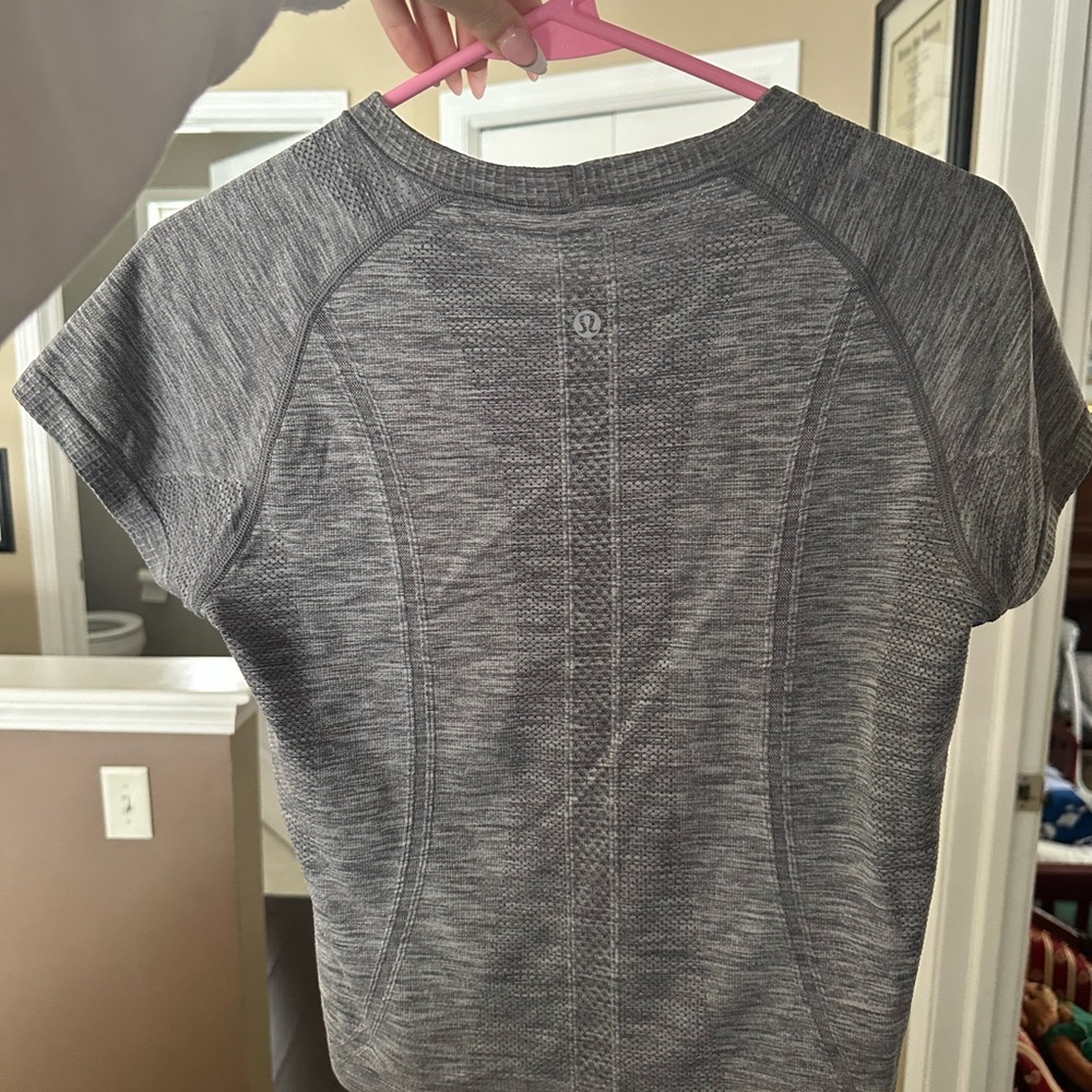 lululemon athletica Women's Gray Athletic Top